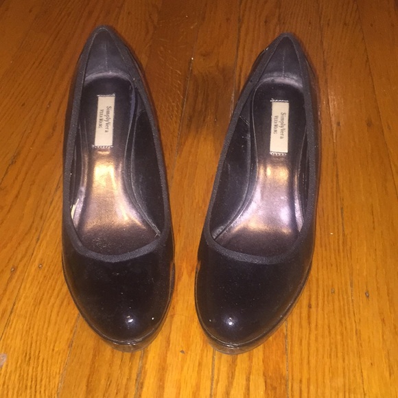 Black patent leather wedges - Picture 1 of 2